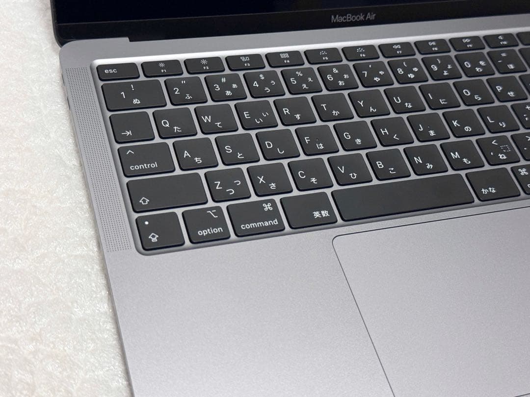 極美品　MacBook Air 13インチ 2020 8GB 256GB