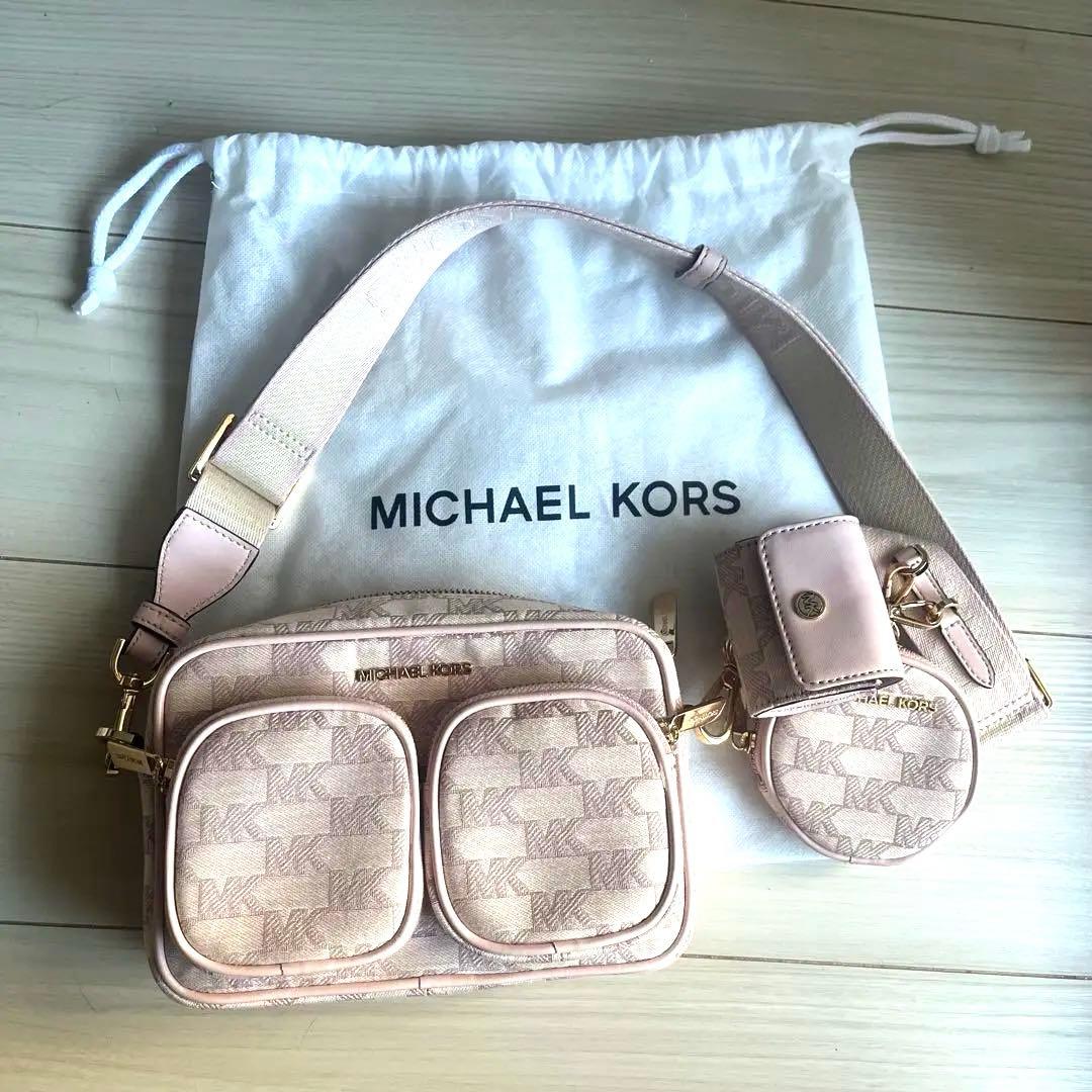 MICHAEL KORS ピンク サコッシュ　ボディバッグ　ウエストポーチ