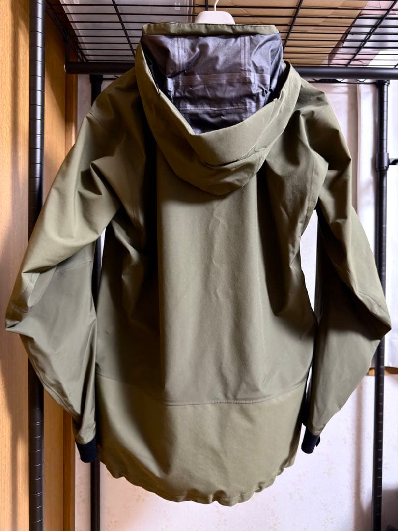 HELLY HANSEN ジャケット ゴアテックス カーキ L