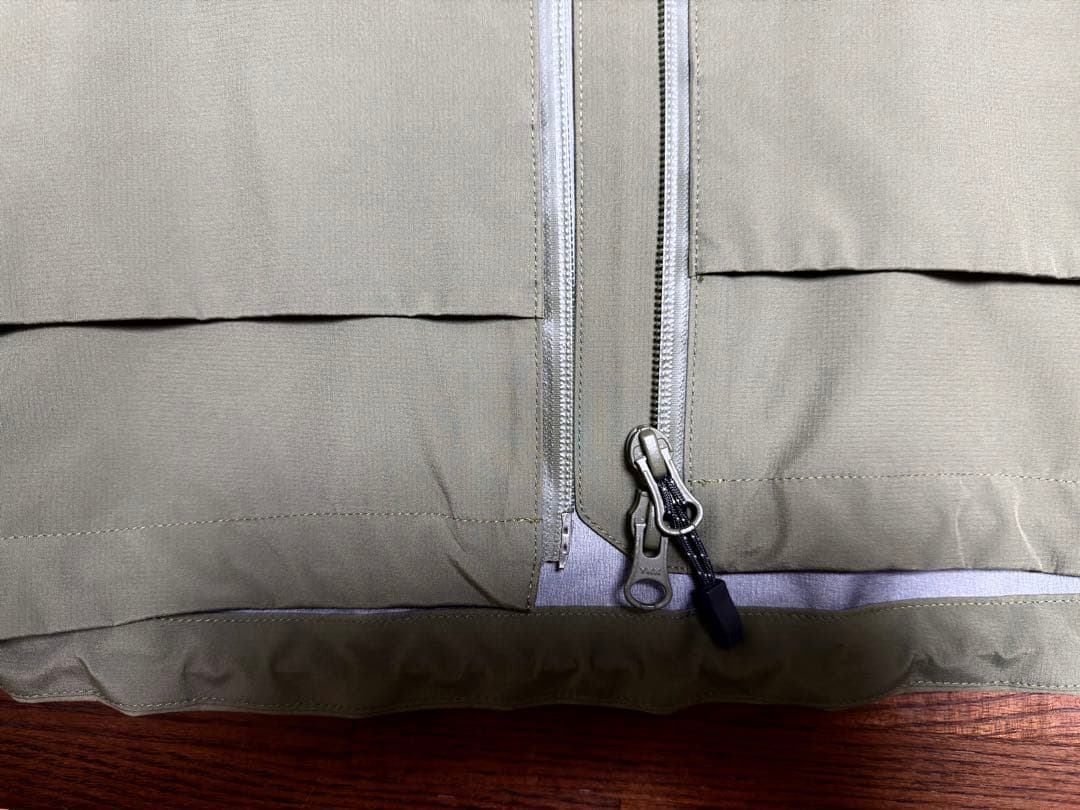 HELLY HANSEN ジャケット ゴアテックス カーキ L