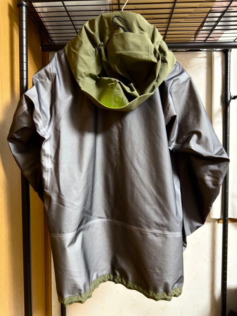 HELLY HANSEN ジャケット ゴアテックス カーキ L