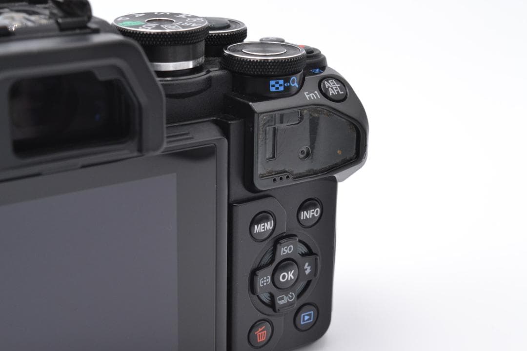 オリンパス　OM-D E-M10 MarkⅢ ボディ 動作確認済 現状品