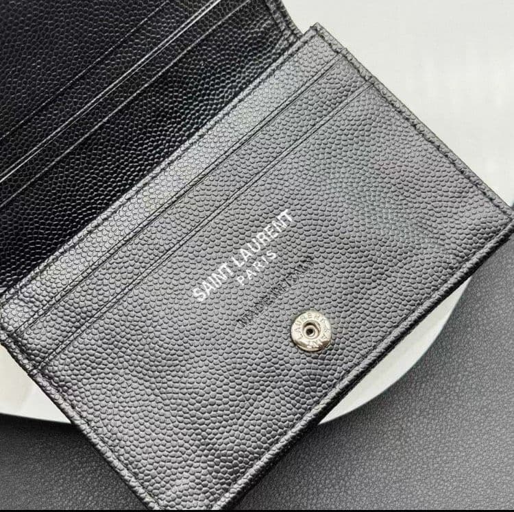 SAINT LAURENTクラシック財布(ブラック)