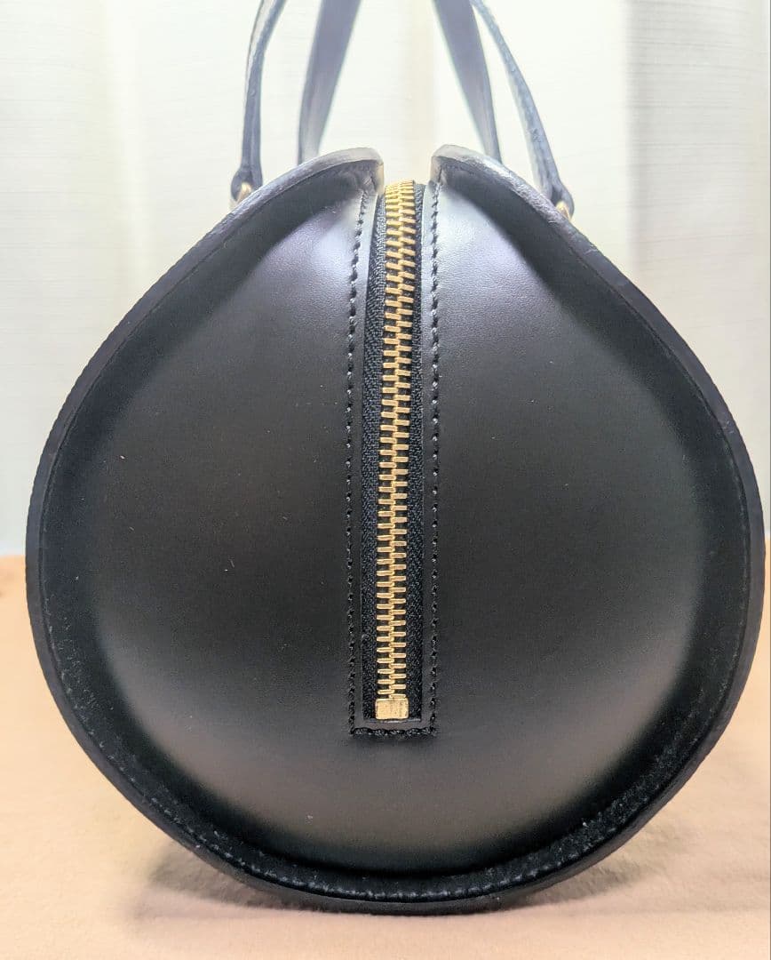 Louis Vuitton エピレザー ボストンバッグ ブラック
