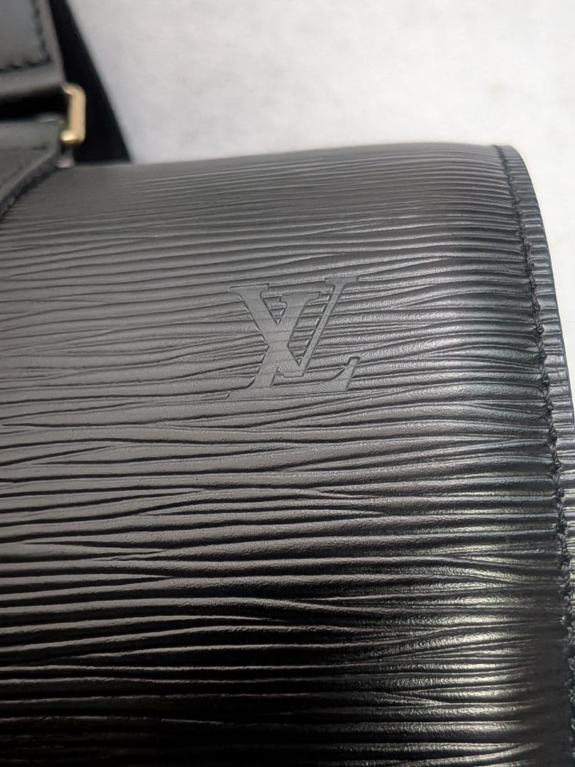 Louis Vuitton エピレザー ボストンバッグ ブラック