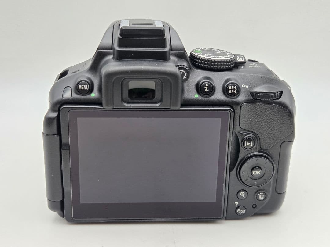 Nikon D5300 18-55mm VR ll レンズキット デジタル一眼