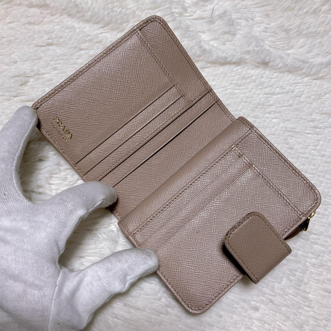 ♡付属品完備♡プラダ 二つ折り財布 サフィアーノレザー ゴールド金具 ベージュ