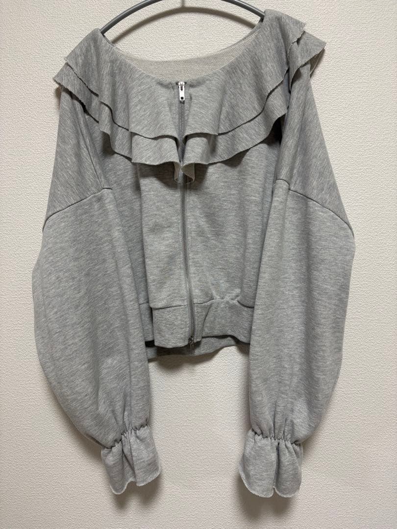 ⭐︎完売品　フリルZIPウラケ　ローリーズファーム