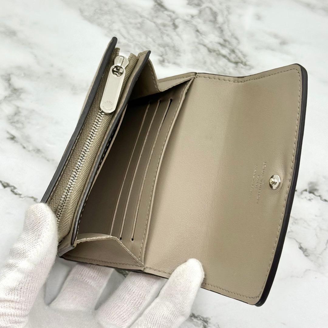 【極美品】ルイヴィトン イリス コンパクト マヒナ 二つ折り財布 グレージュ
