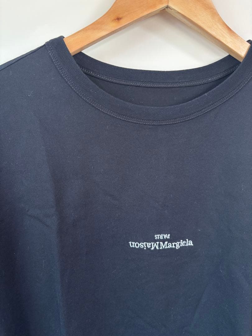 【Maison Margiela】反転ロゴ刺繍Tシャツ 50 ブラック