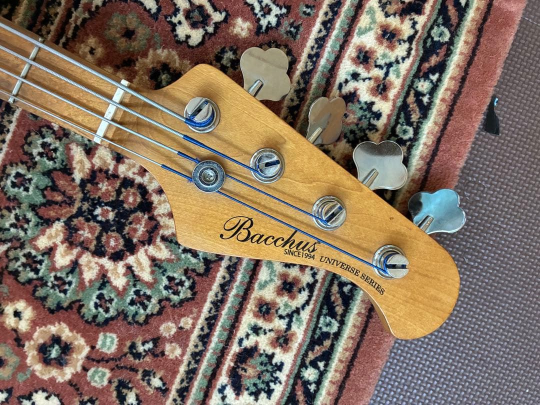 ベース Bacchus JazzBass