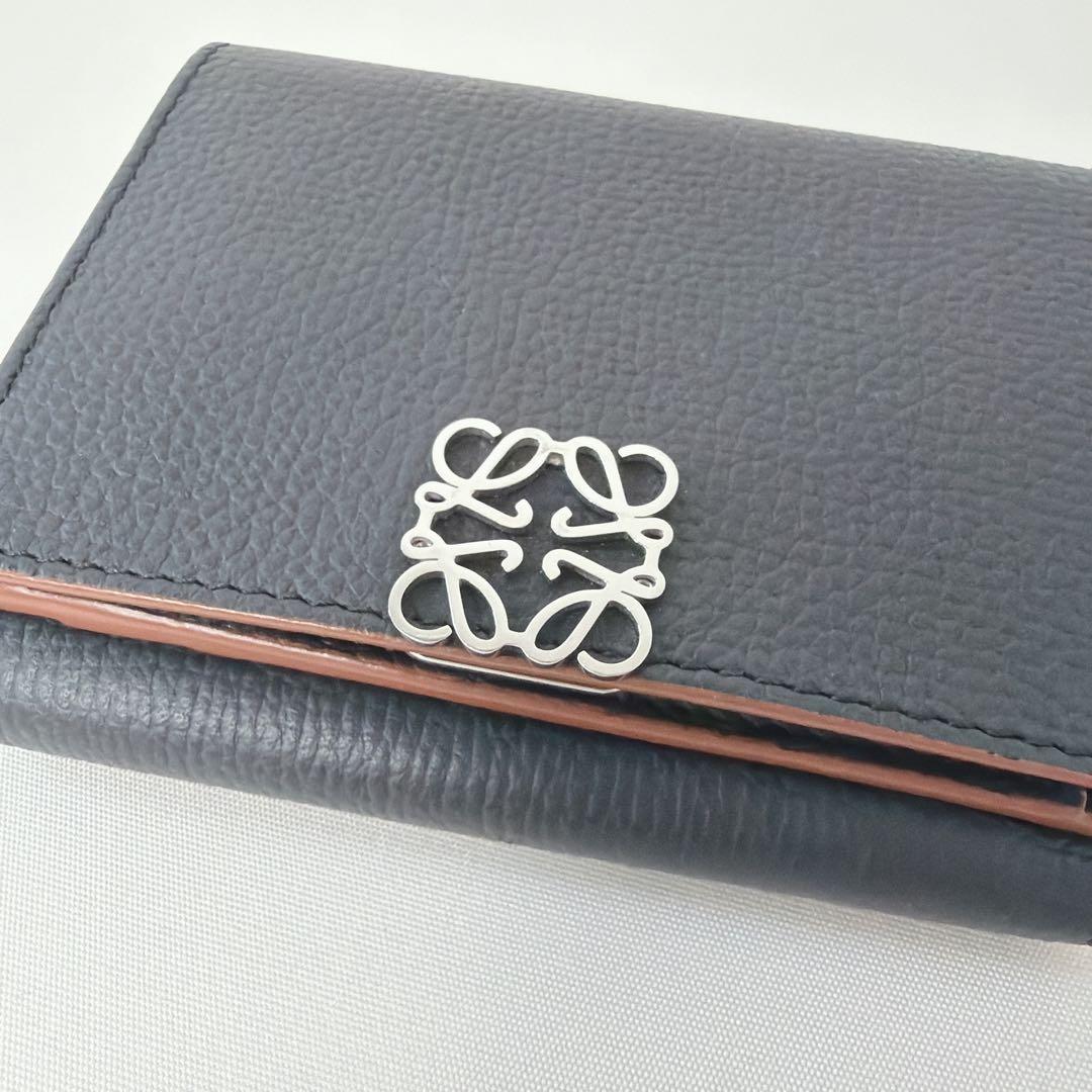 【LOEWE】 三つ折り財布 ブラック　箱付き　真贋鑑定済み