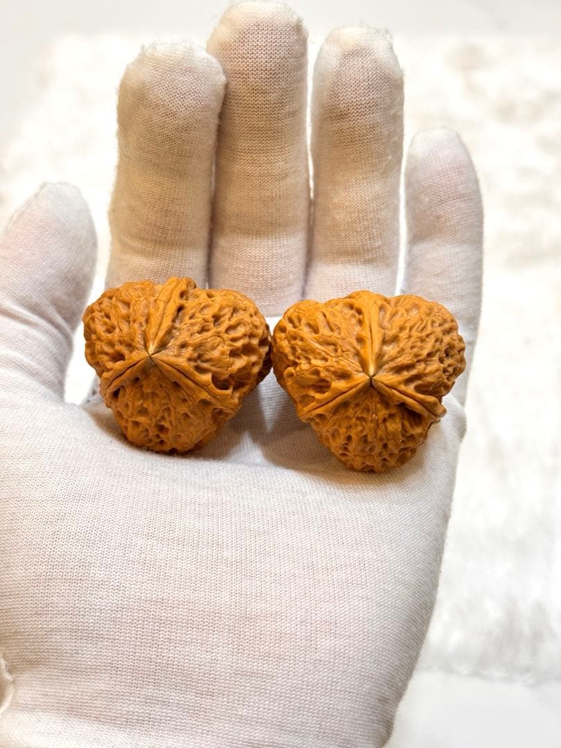 铁核桃：极品正三棱