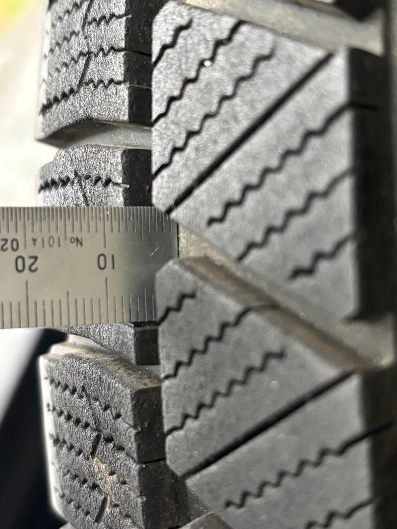 ブリヂストン ブリザックVRX3 215/60R16 2本
