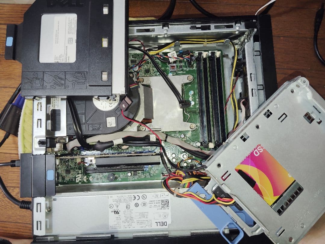 DELL　OptiPlex　7010　MSI GT1030 2G　ジャンクで出品