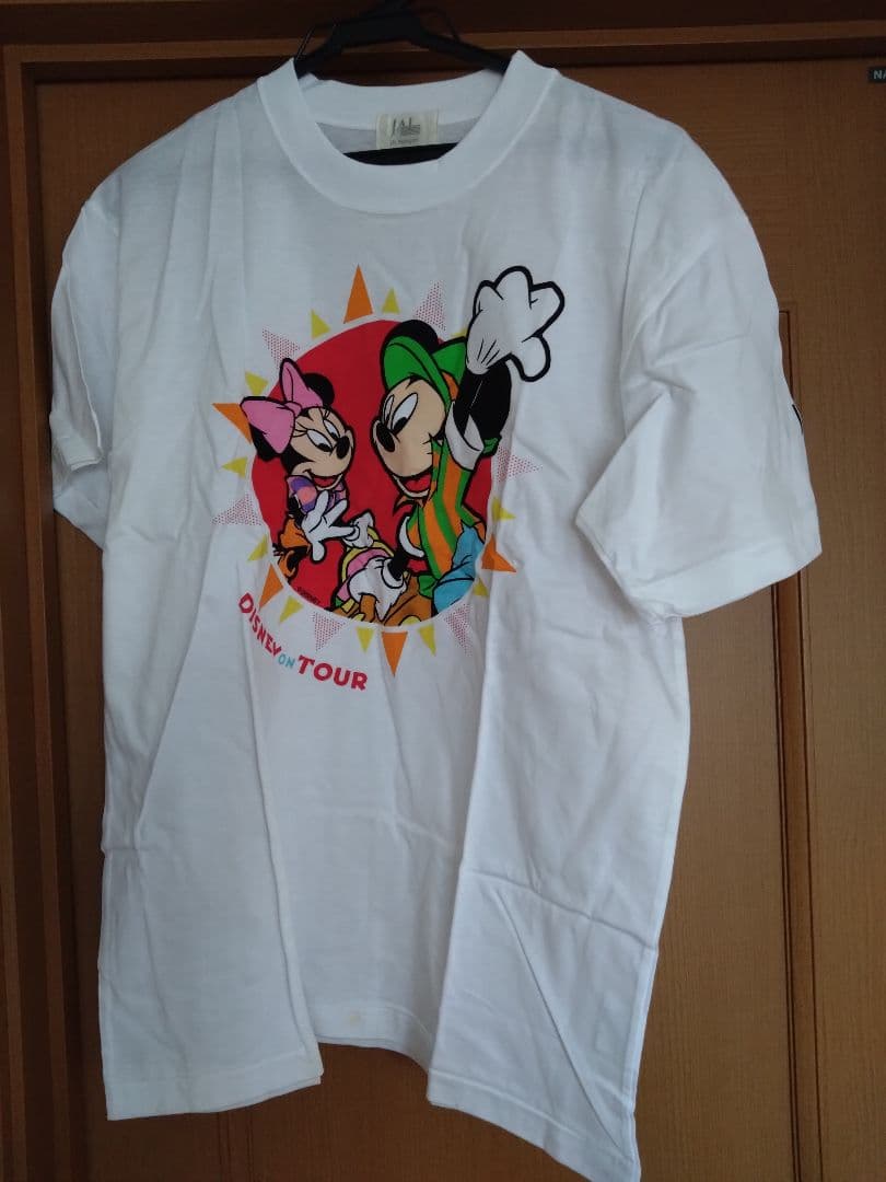 【値下げしました】ディズニー ON TOUR Tシャツ