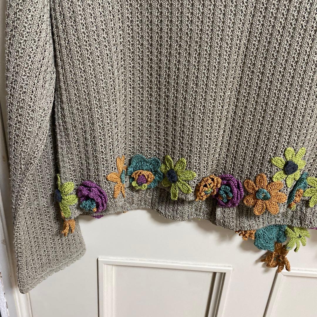 花と葉の刺繍 グレー ニットカーディガン