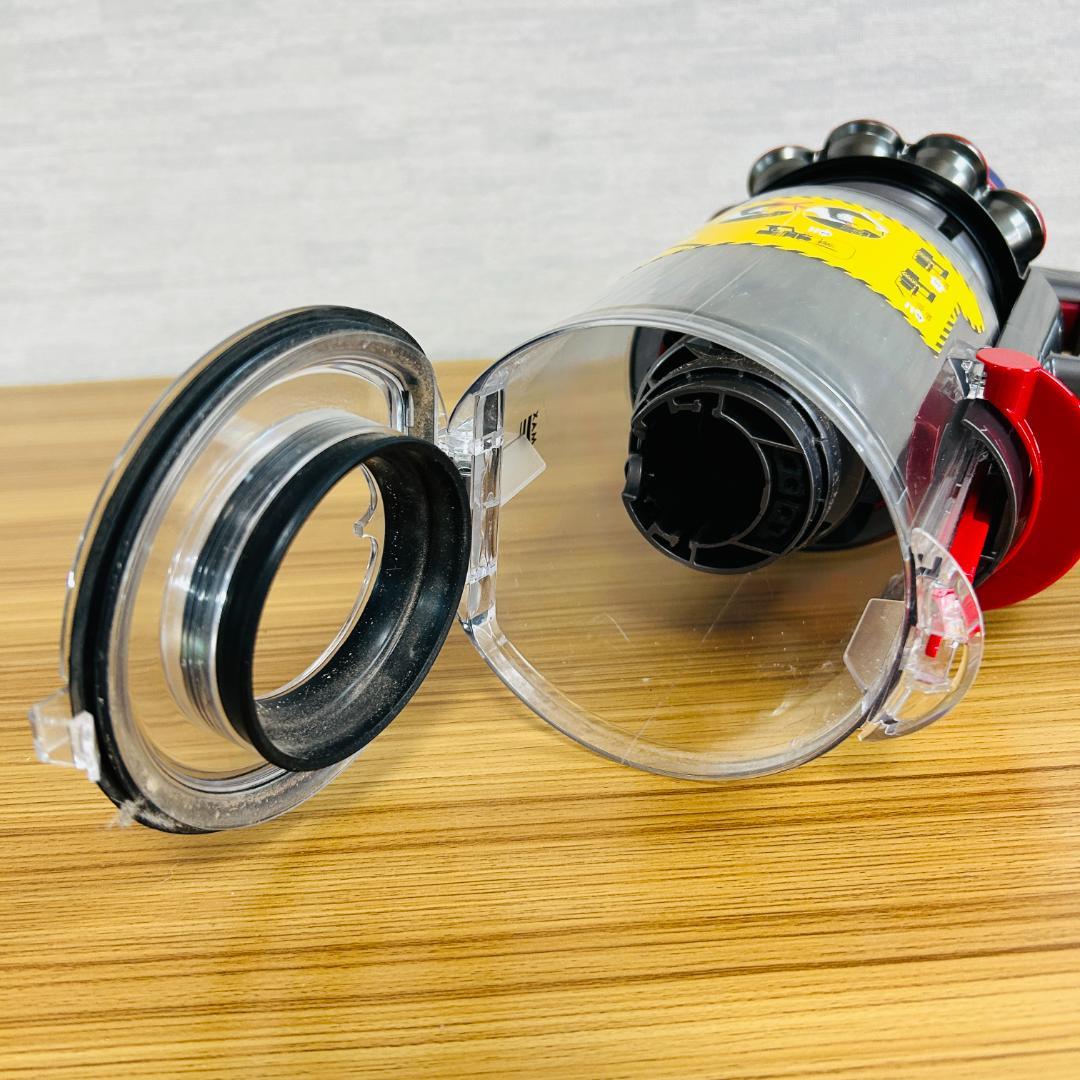 【現状品】Dyson(ダイソン) コードレスサイクロン掃除機 SV12FF