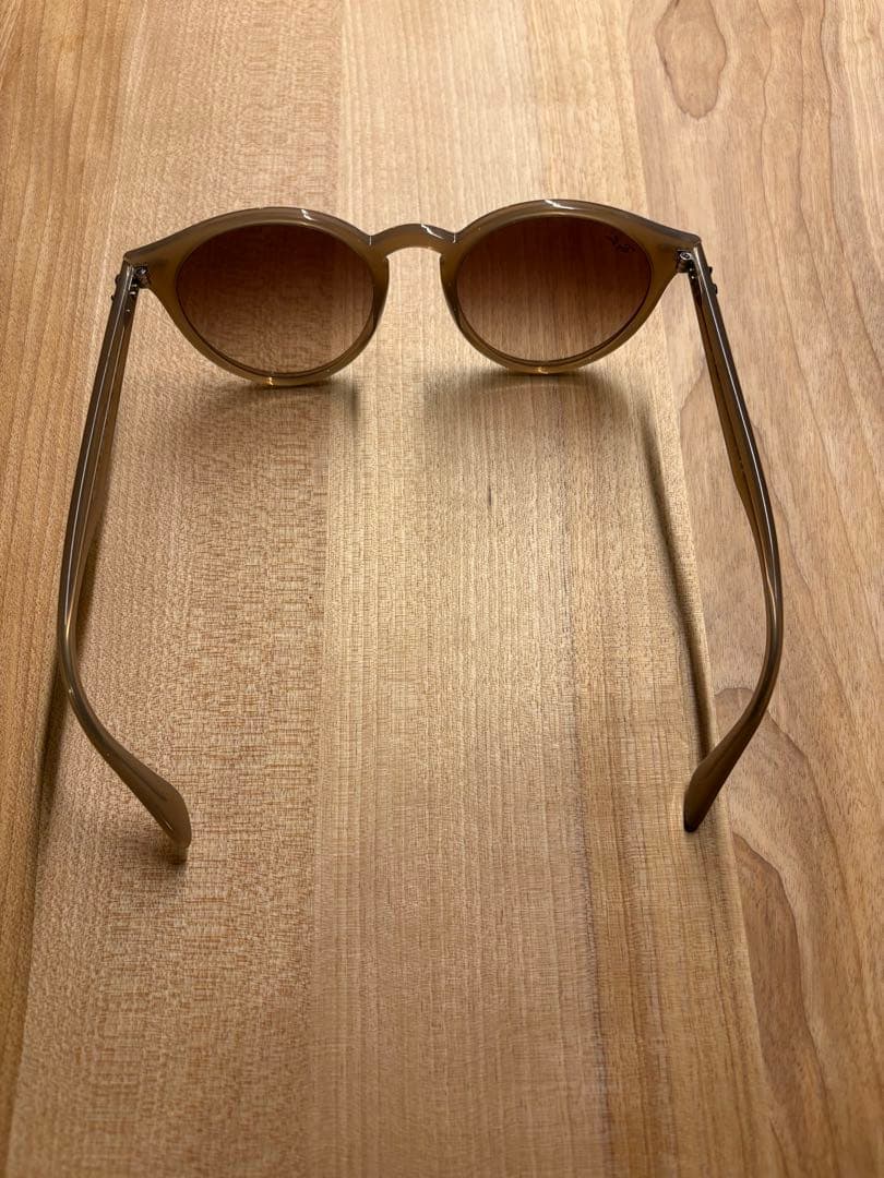 Ray-Ban ベージュ サングラス　レディース