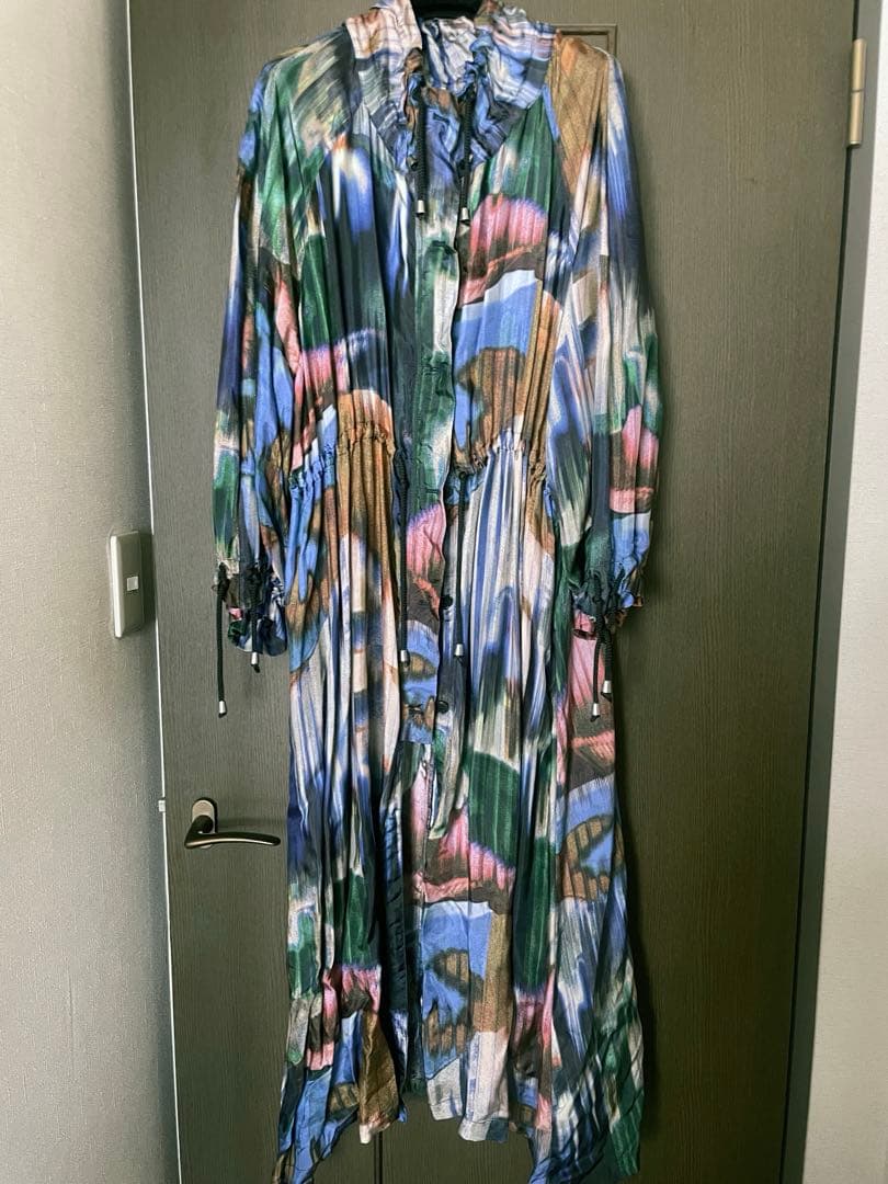 HENRIK VIBSKOV ドレスコート
