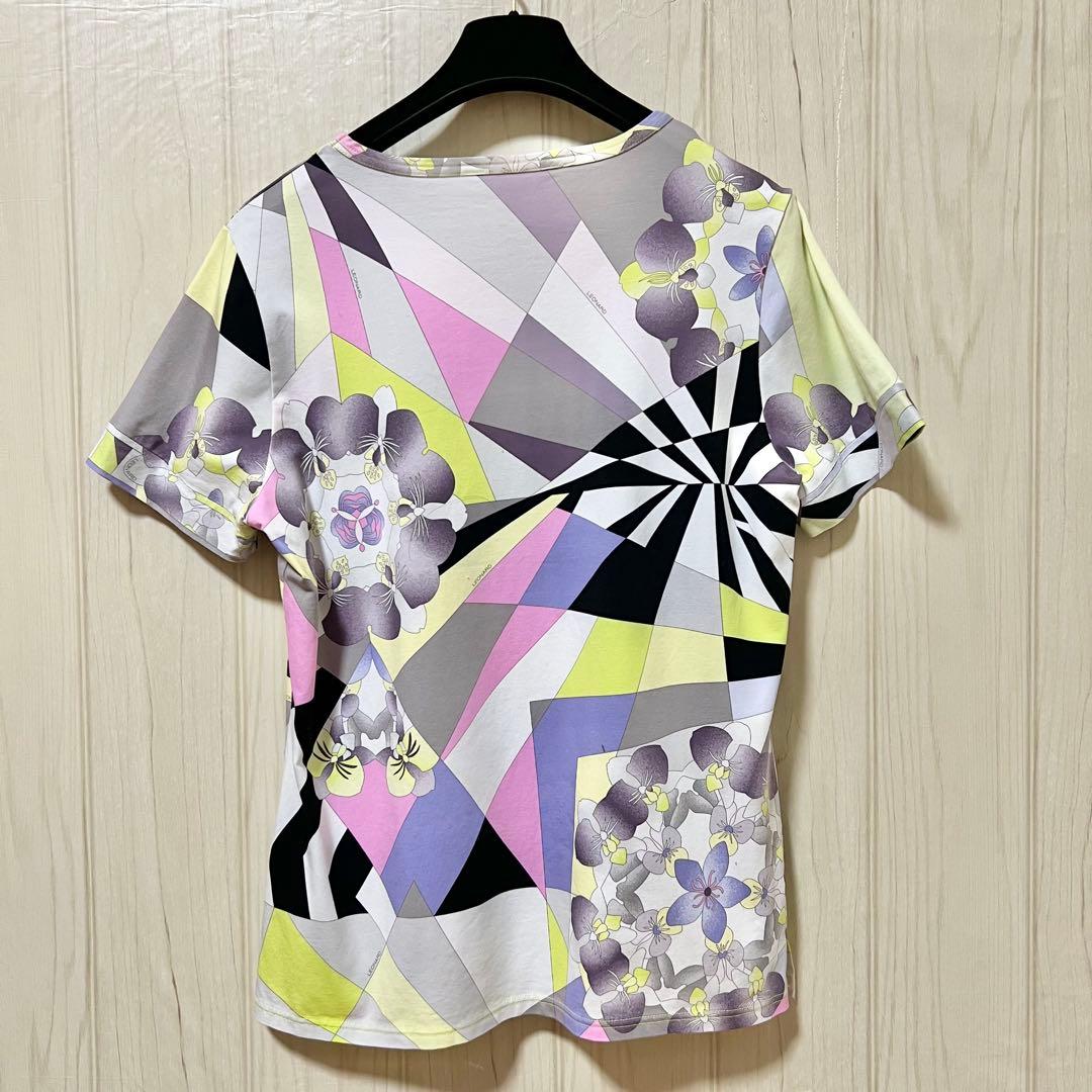 【レオナールスポーツ】コットンクルーネックTシャツ☆花柄モザイク☆カラフル☆XL