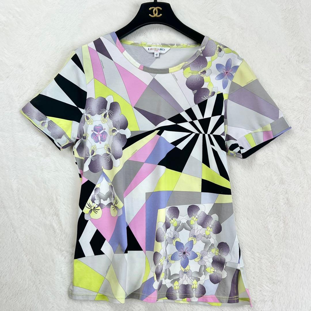 【レオナールスポーツ】コットンクルーネックTシャツ☆花柄モザイク☆カラフル☆XL