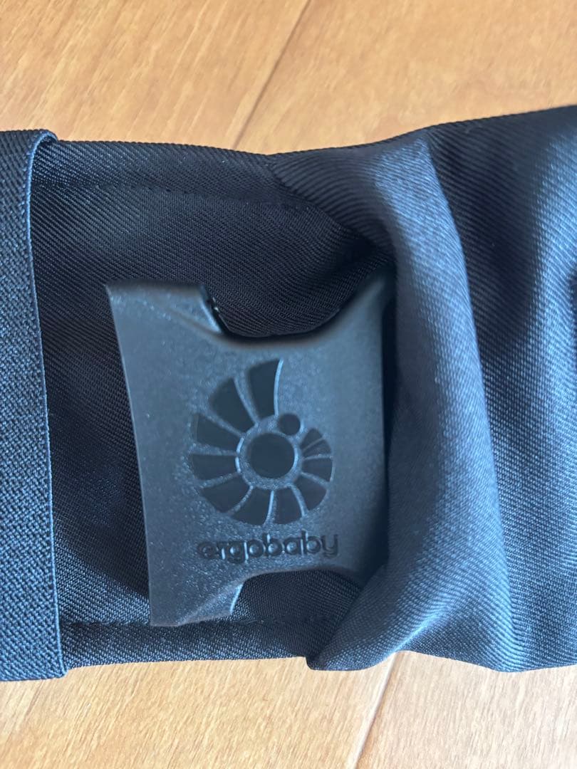 専用出品★【新品未使用】ergobaby Lift ヒップシート ブラック