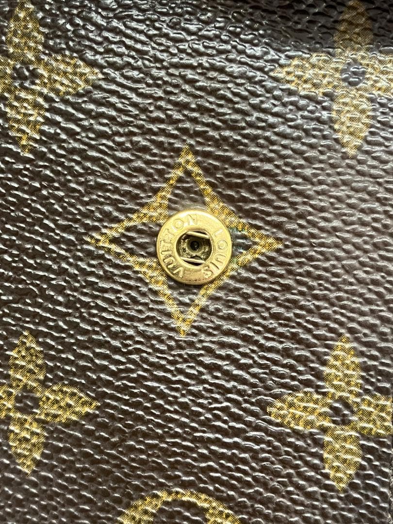 LOUIS VUITTON　二つ折り財布　モノグラム　コンパクトジップ　4552