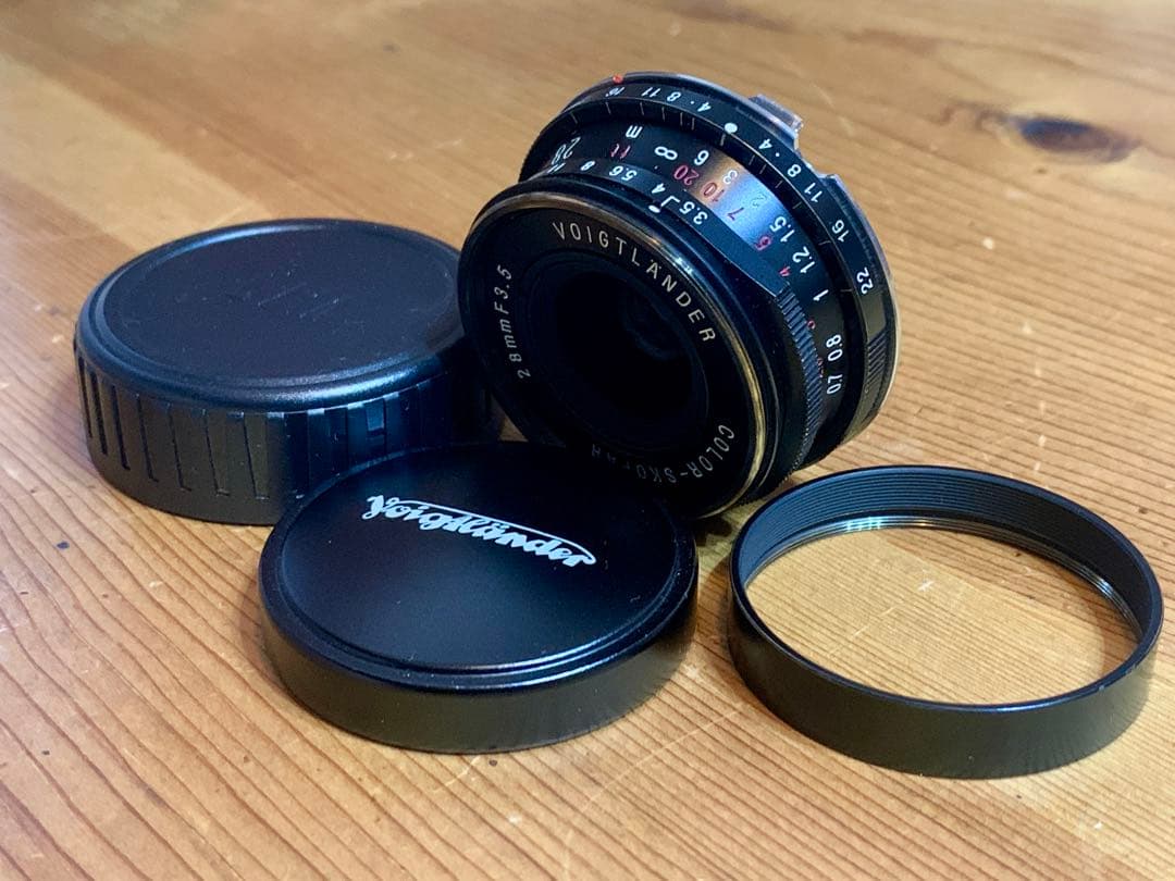 フォクトレンダー COLOR-SKOPAR 28mm F3.5 Mアダプター 付
