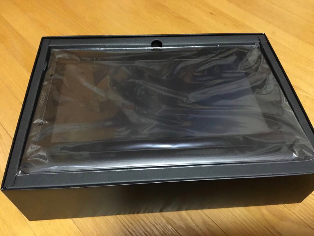 Wacom Cintiq 13HD 液晶ペンタブレット