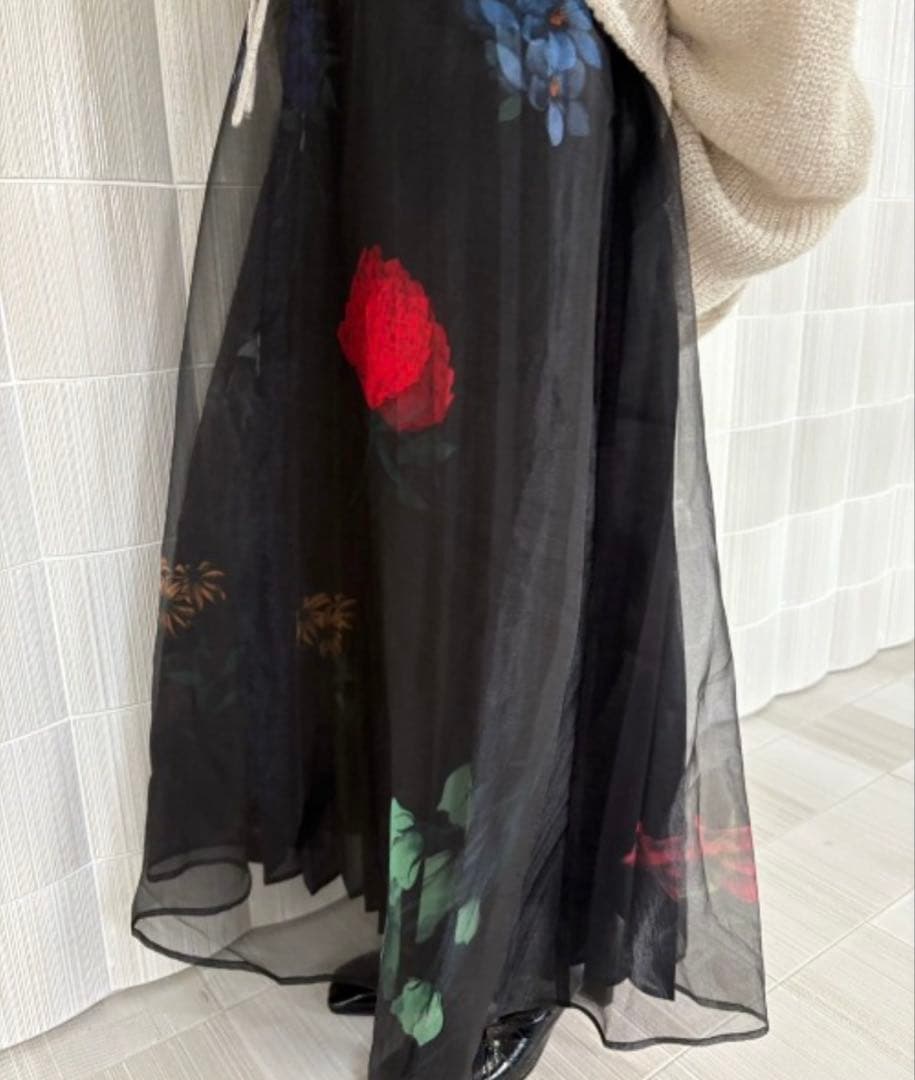専用Ameri AMANDA SHEER PLEATS SKIRT ブラック M