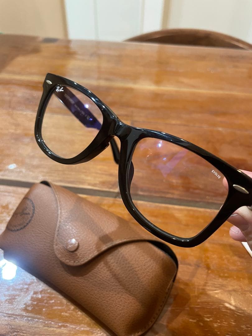 Ray-Ban WAYFARER RB2140F 調光サングラス 木村拓哉さん着