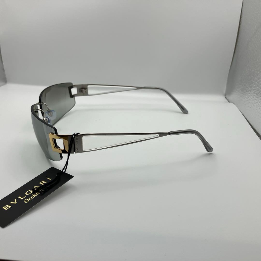 BVLGARI グレーサングラス 新品未使用 箱あり