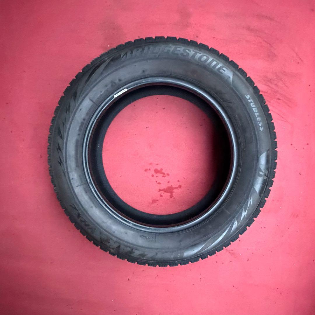 送料込★225/60R17 99QブリヂストンブリザックVRX2バリ溝4本セット