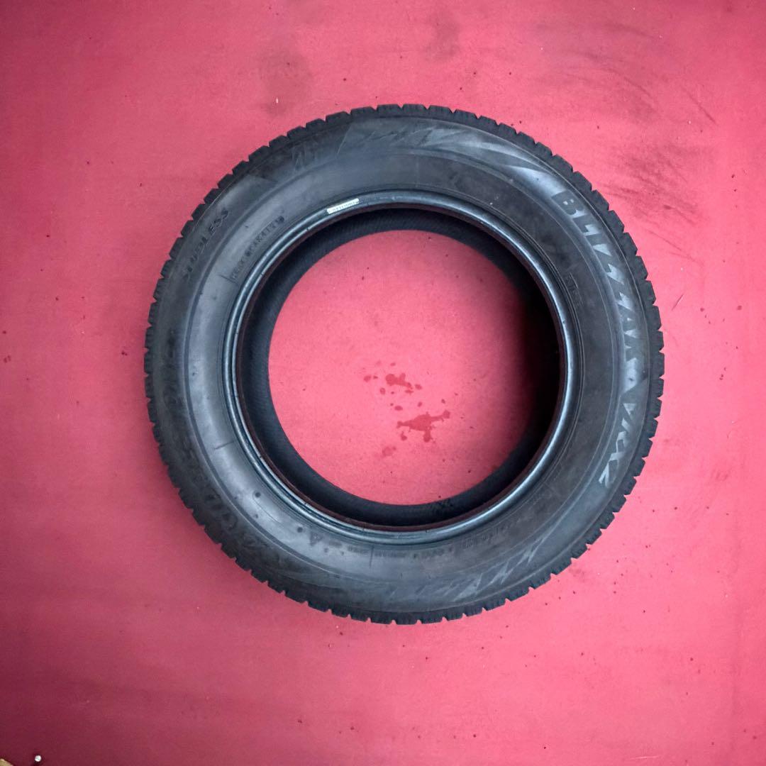 送料込★225/60R17 99QブリヂストンブリザックVRX2バリ溝4本セット