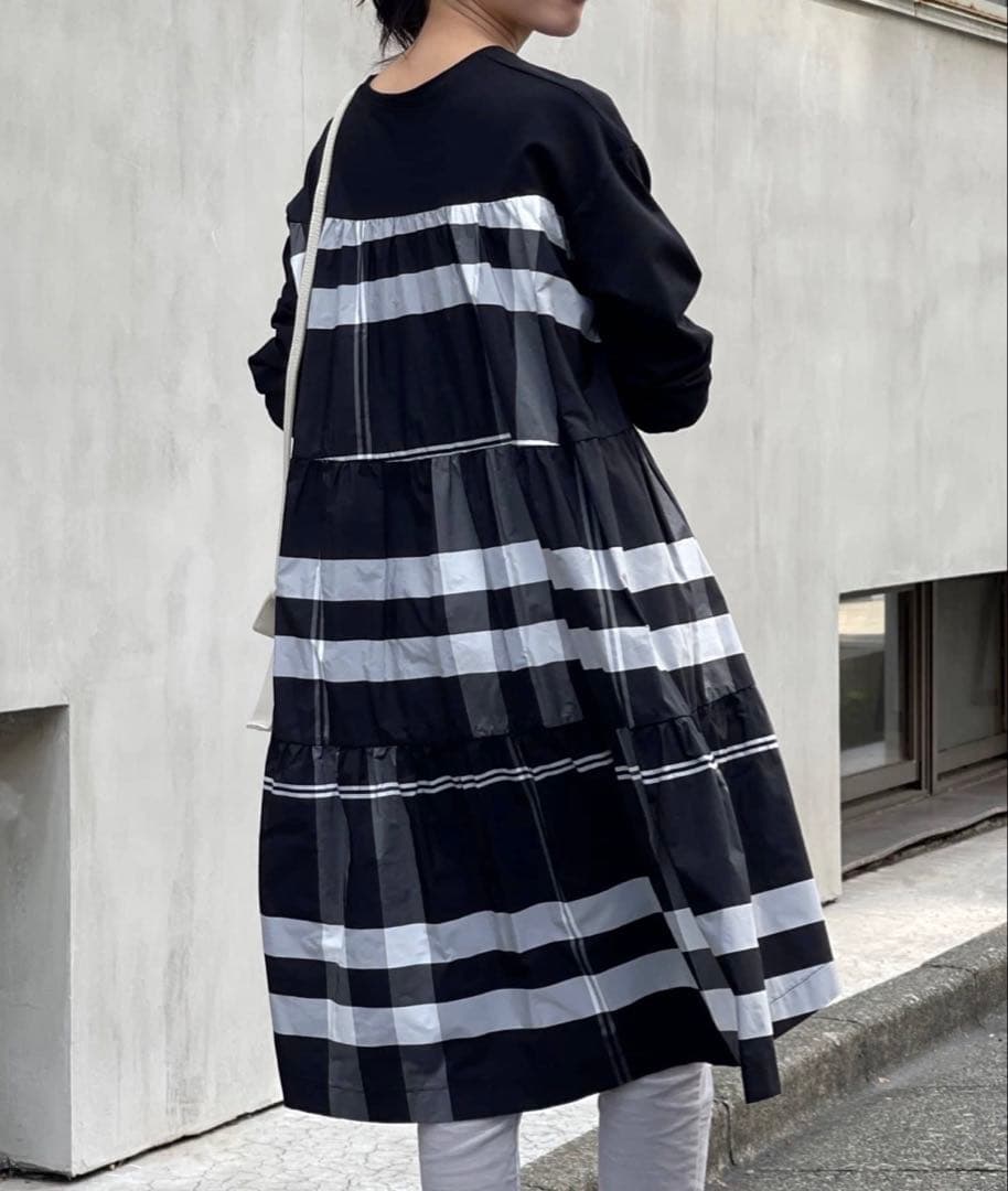 【極美品】BEARDSLEY✴︎タフタビッグチェックワンピース　ブラック