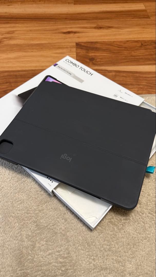 ロジクールCombo Touch M4 iPadPro 13 iK1276GRA