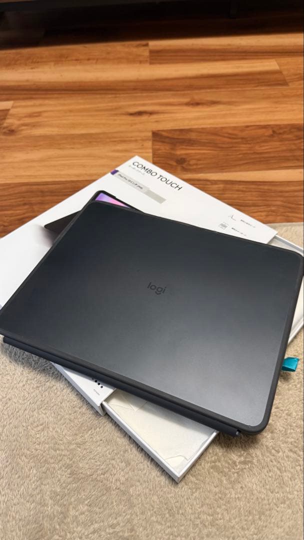 ロジクールCombo Touch M4 iPadPro 13 iK1276GRA