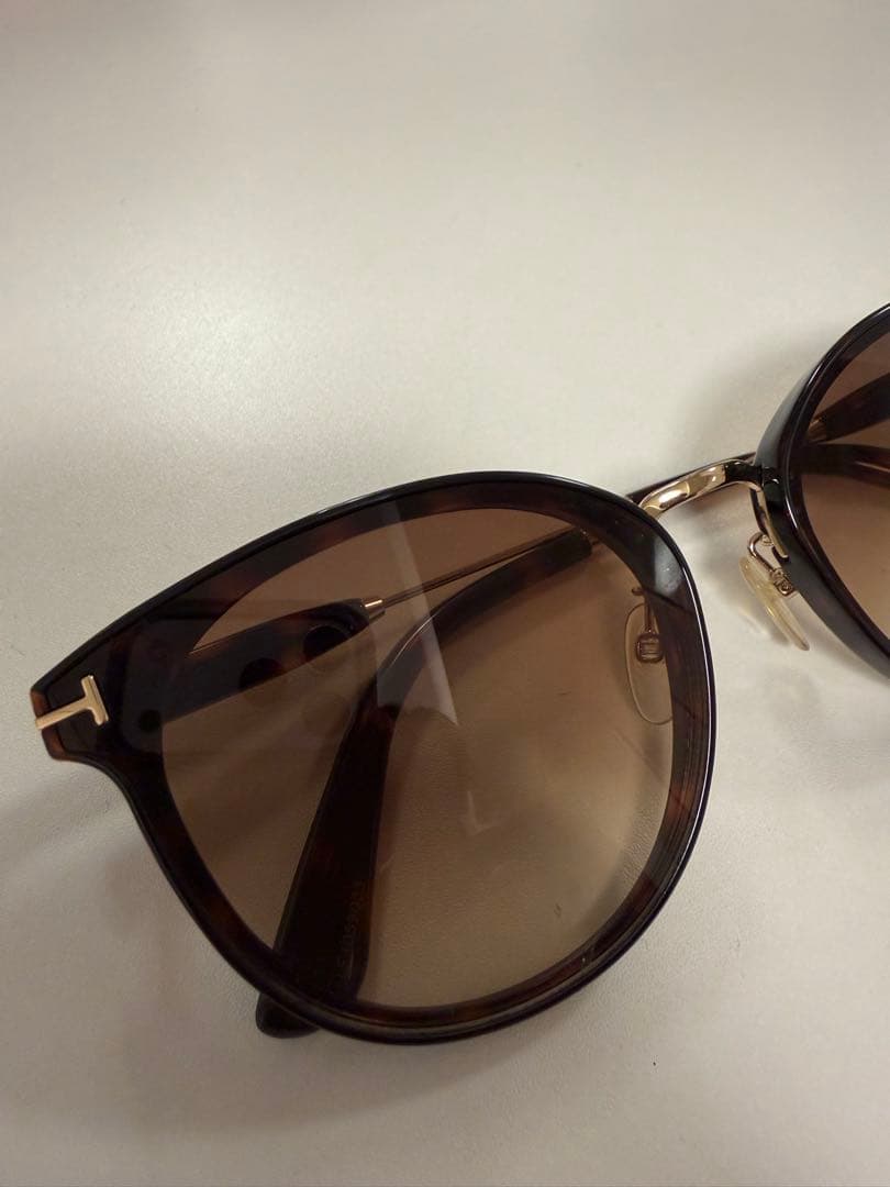 TOM FORD ブラウンラウンドサングラス ケース付き