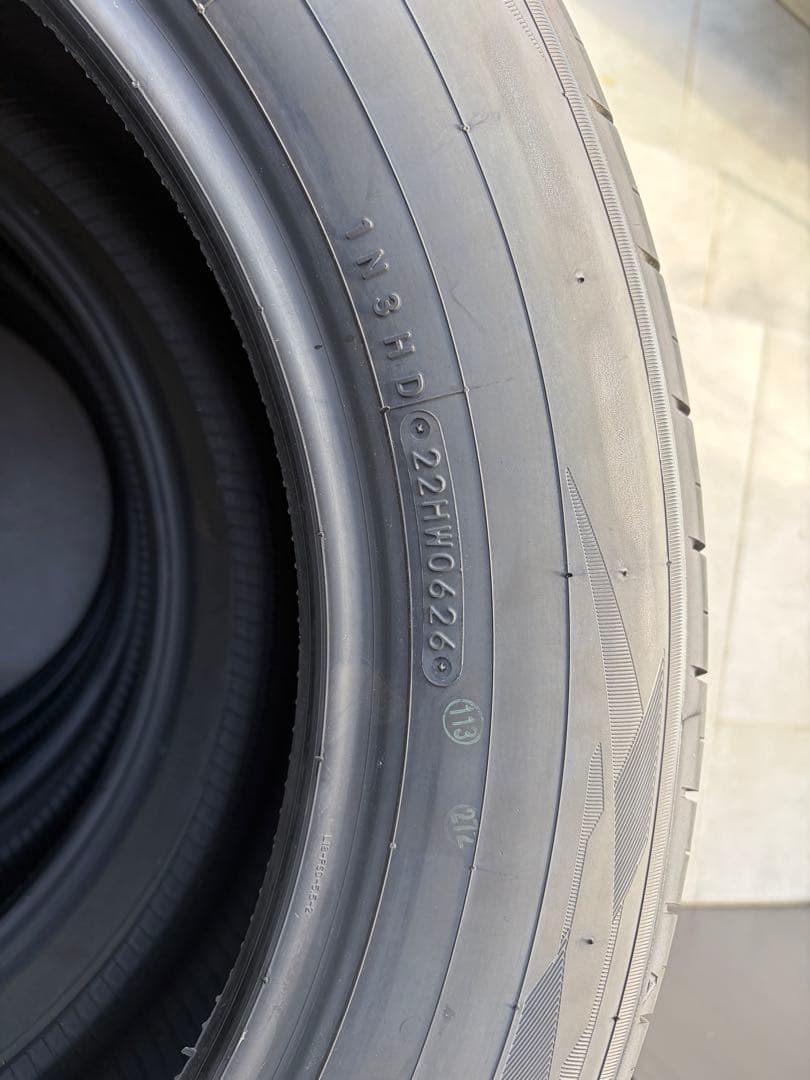 ❷(26年製)新車外し ほぼ新品 アルファード40 225/60R18 タイヤ