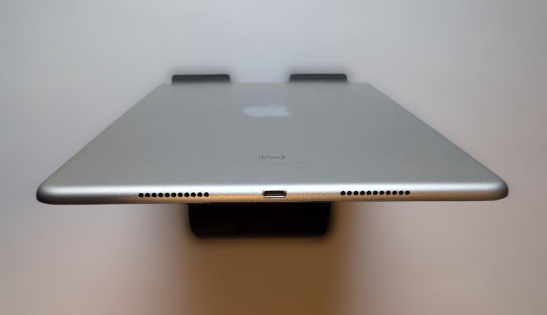 Apple iPad pro 10.5インチ　セルラー　docomo シルバー