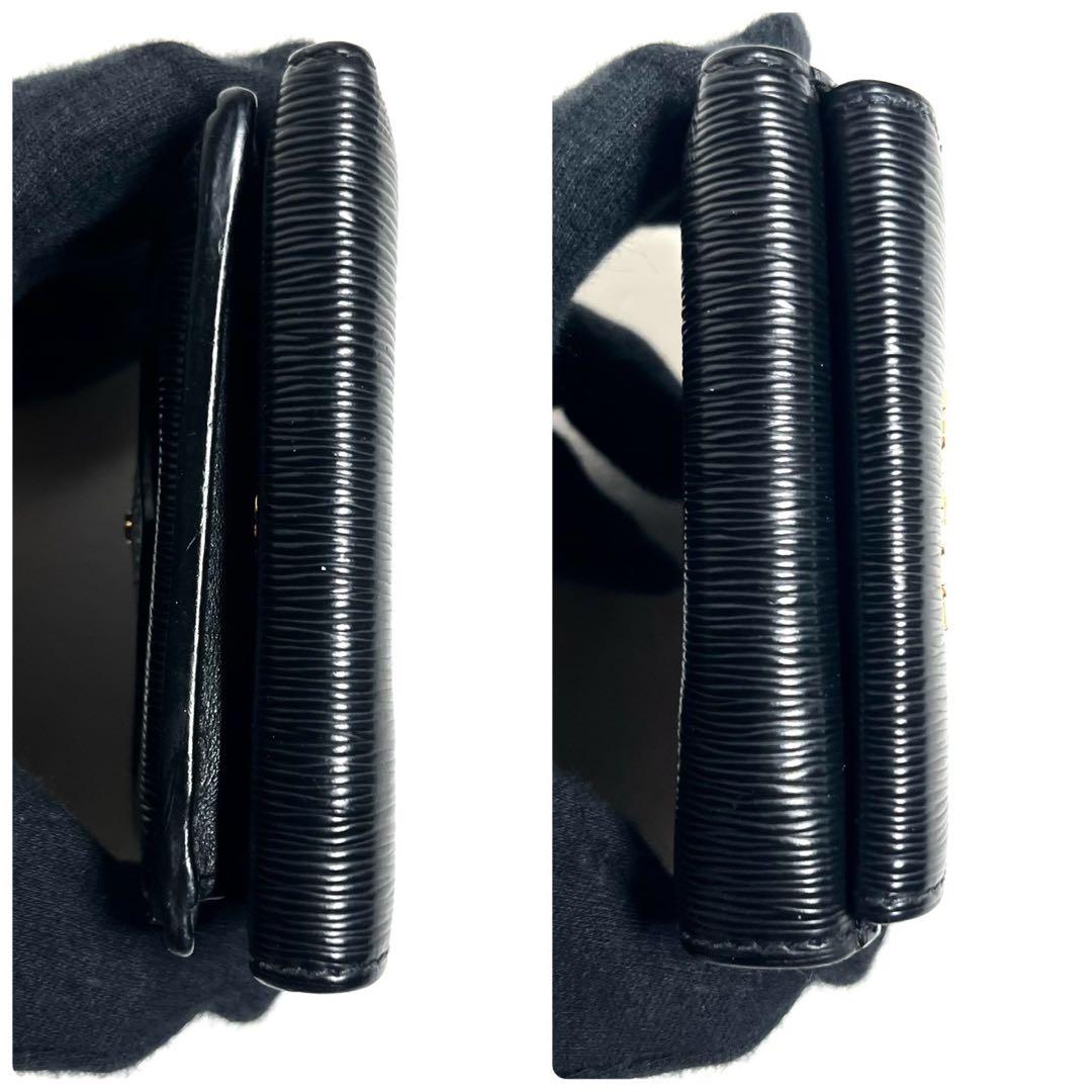 【極美品✨】プラダ 財布 三つ折り財布 ミニ ヴィッテロムーブ1MH021 黒色