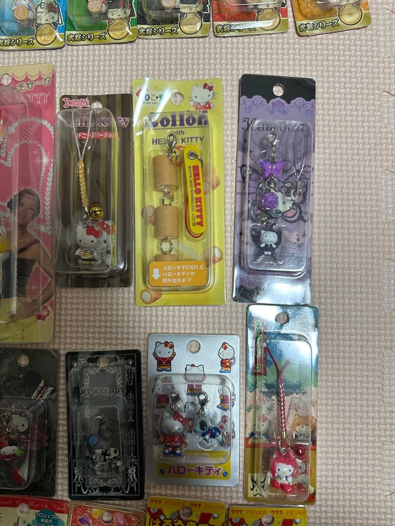 公*o様 ハローキティ ストラップ セット