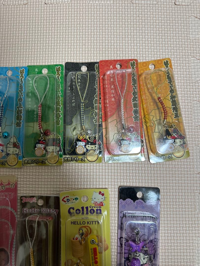 公*o様 ハローキティ ストラップ セット