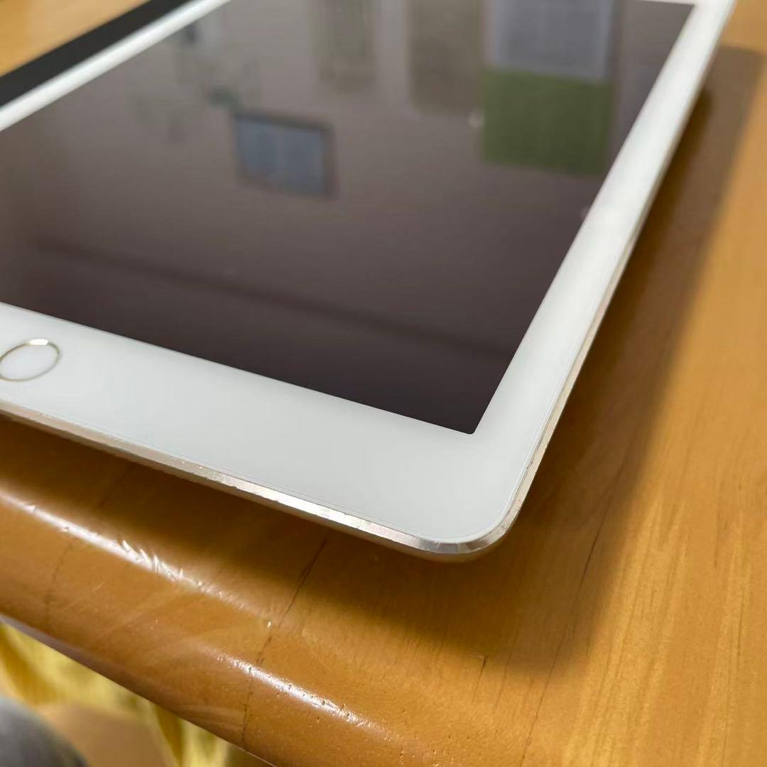 ipad air2 9.7 inch大画面32GB 大容量　中古品　（本体のみ）