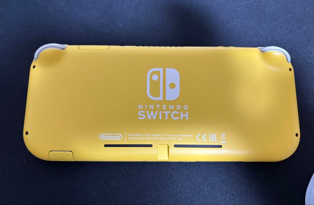switch lite イエロー