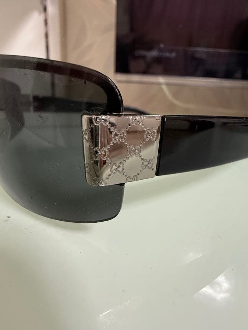 Gucci ブラック サングラス