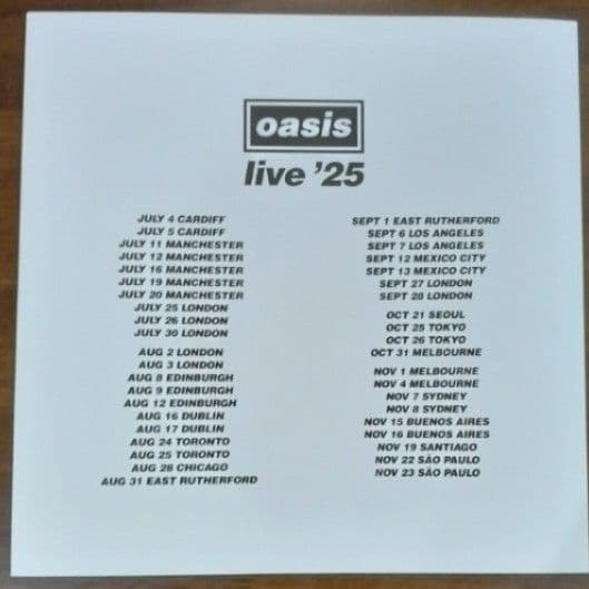 Oasis live '25 パンフレット (チラシ2枚おまけ付き)