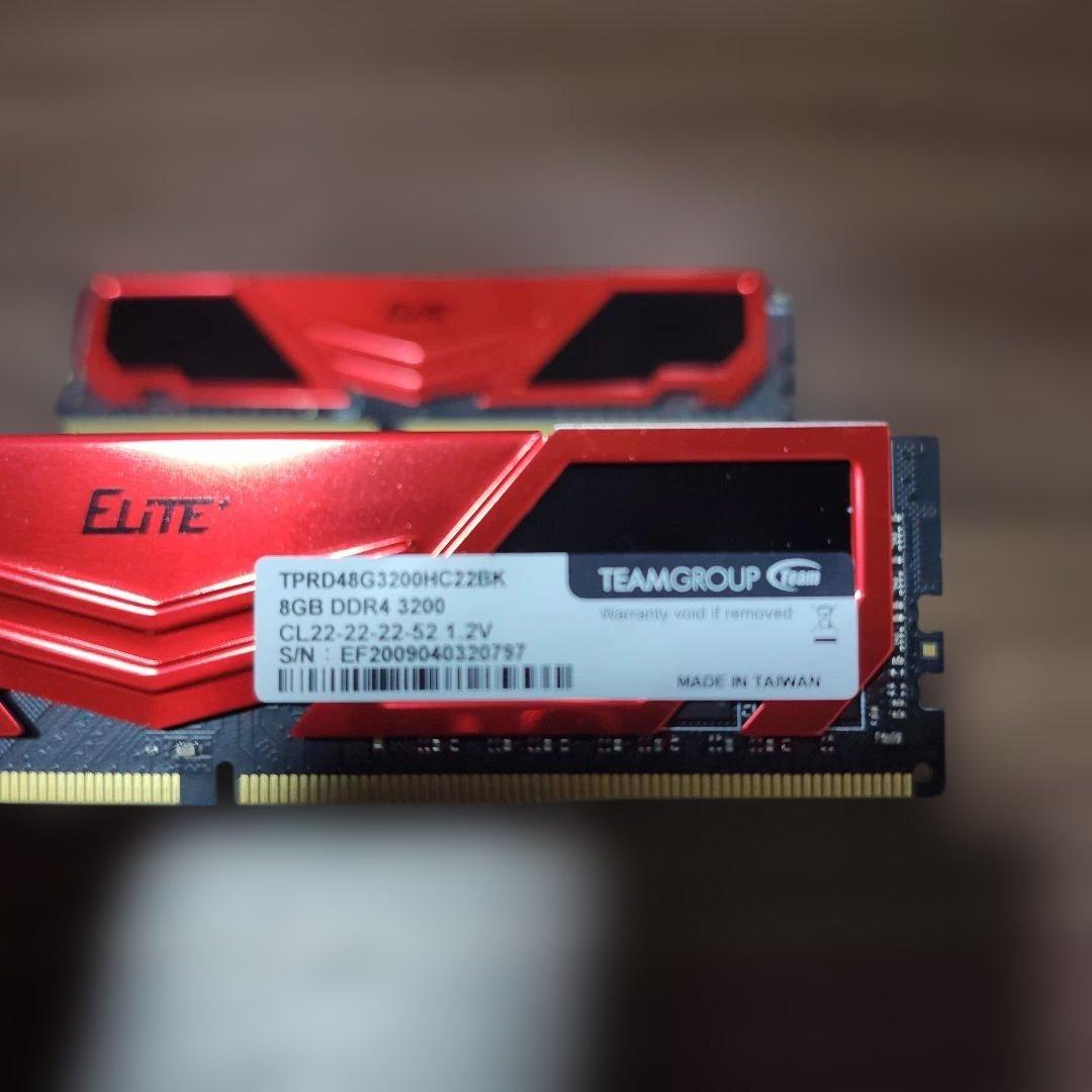 【週末大特価】TEAM　DDR4 3200MHz 8GB メモリー２枚セット