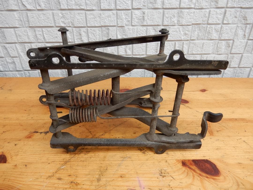 HONDA　モトコンポ　シート格納　パンタグラフ中古品